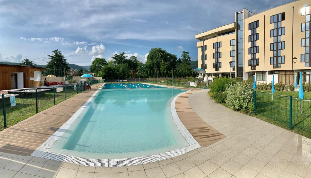 Kona Hotel Verona By Kleos Group Collection Неграр Экстерьер фото