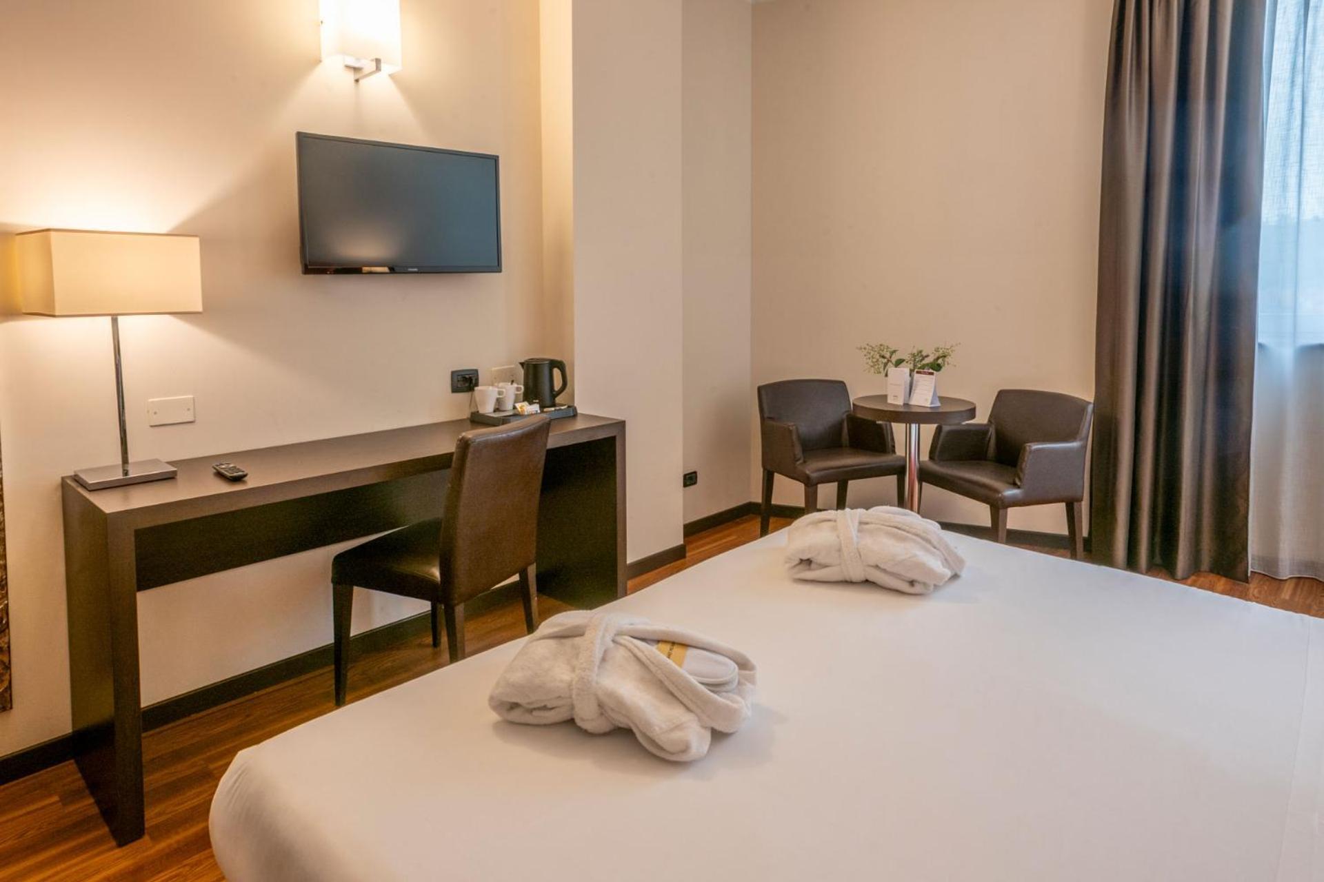 Kona Hotel Verona By Kleos Group Collection Неграр Экстерьер фото